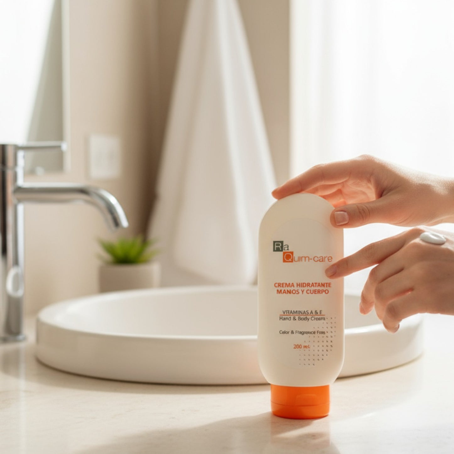 Crema Hidratante Manos y Cuerpo Vitaminas A & E